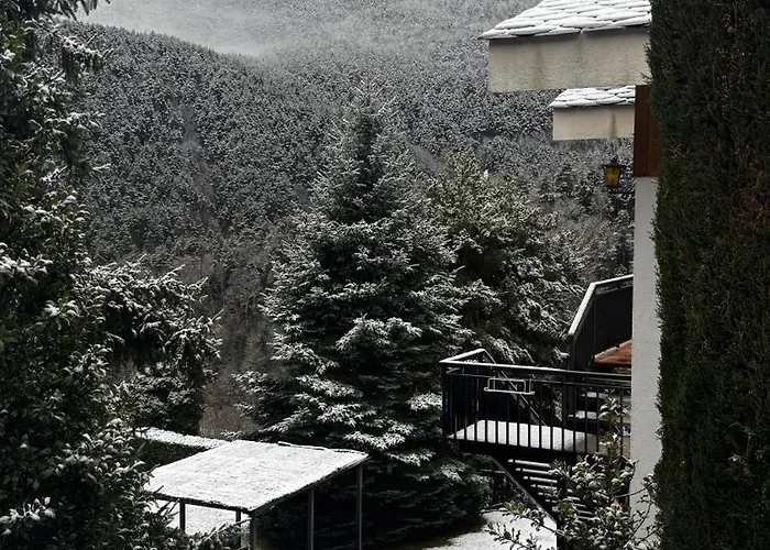 بيت للعطل Casa En Planoles *