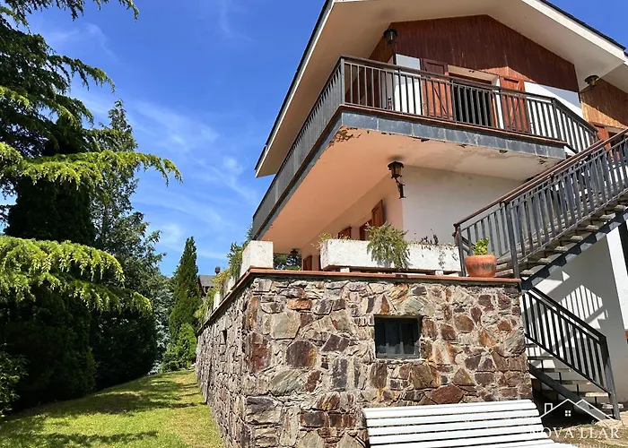 Casa En Planoles لاس بلاناس دهوستولس
